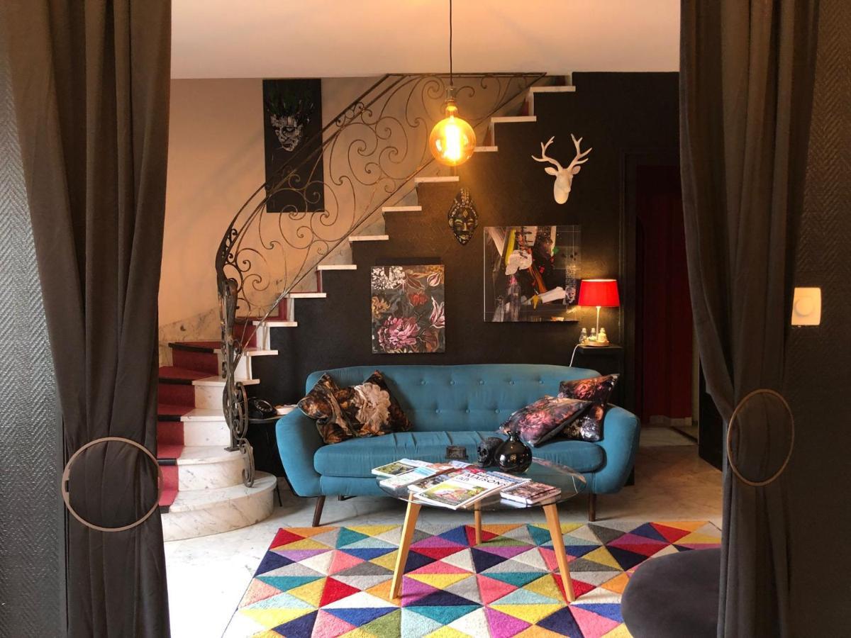 Saint-Germain-du-Corbeis Les Nuits Victoriennes B&B 외부 사진