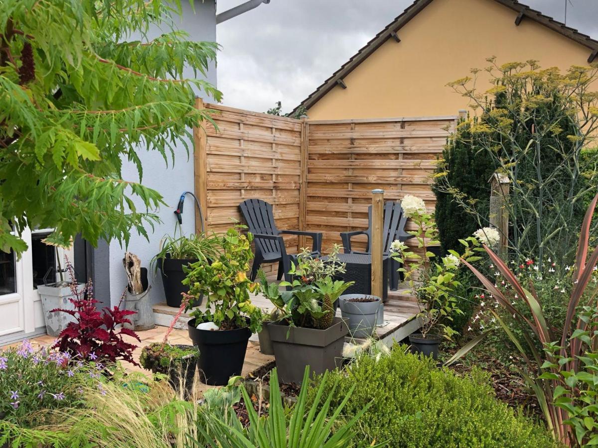 Saint-Germain-du-Corbeis Les Nuits Victoriennes B&B 외부 사진