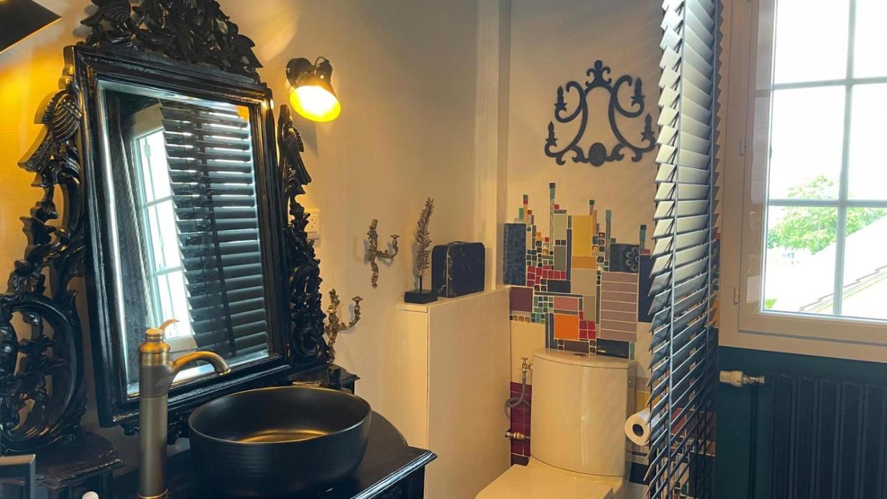 Saint-Germain-du-Corbeis Les Nuits Victoriennes B&B 외부 사진